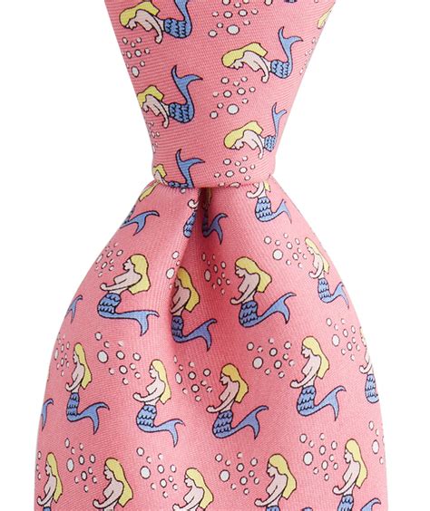 vineyard vines ties outlet.